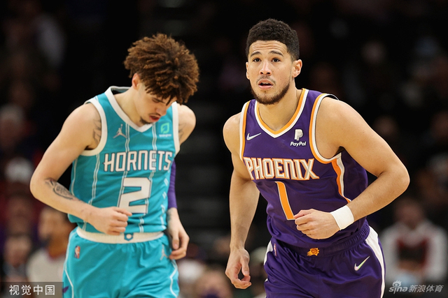 人们惊讶地 人们惊讶地