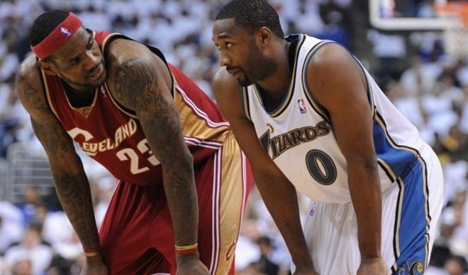 时显得有些 时显得有些